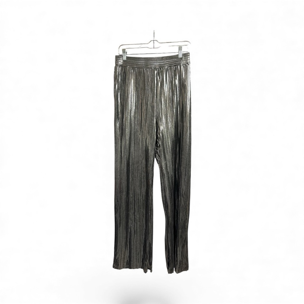Party Up Metallic Plisse Pant - Silver - Picture 5 of 9